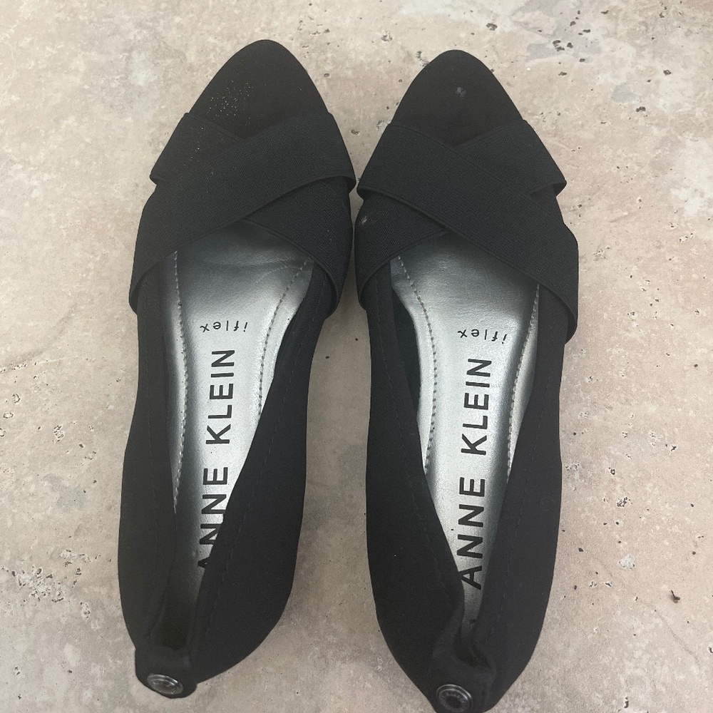 Anne Klein iFlex comfort flats